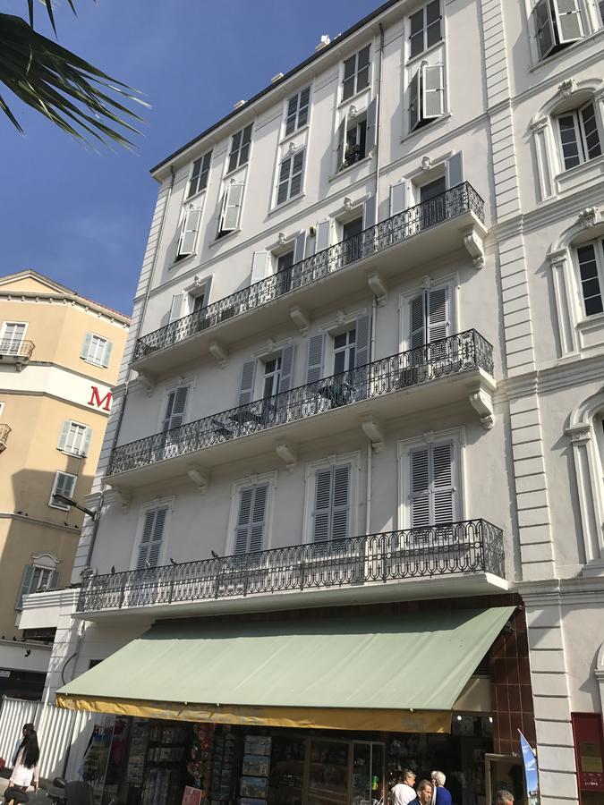 Festival Apartment *